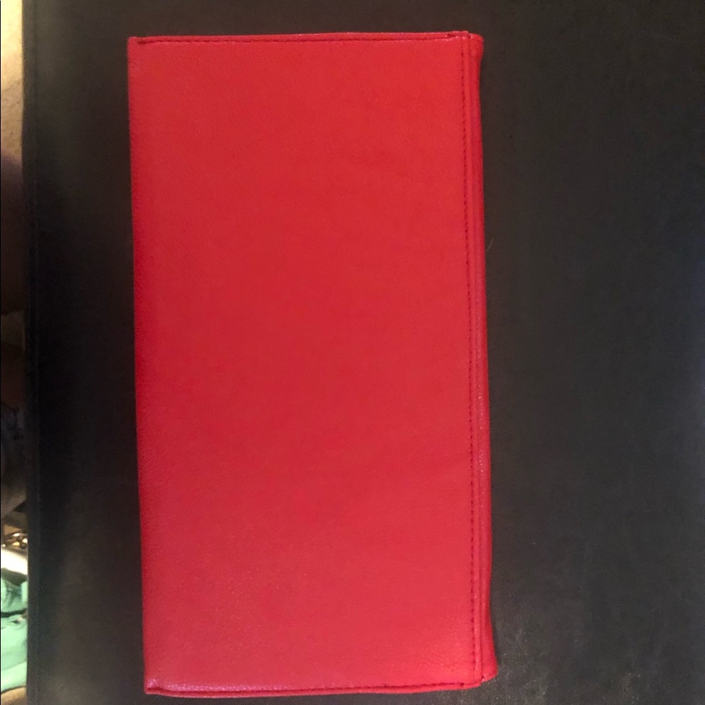 Red clutch - Picture 4 of 6